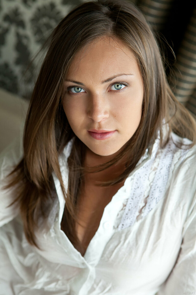 Эмилия, 25 лет, 4 размер груди